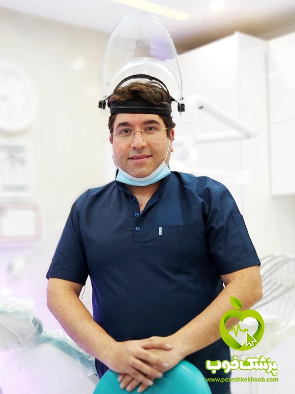 دکتر آرمین احمدنژاد - دندانپزشک